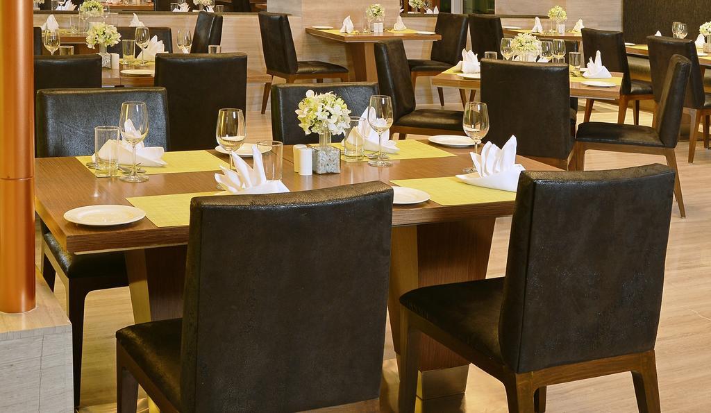 Welcomhotel By Itc Hotels, Richmond Road, Bengaluru Eksteriør billede The restaurant